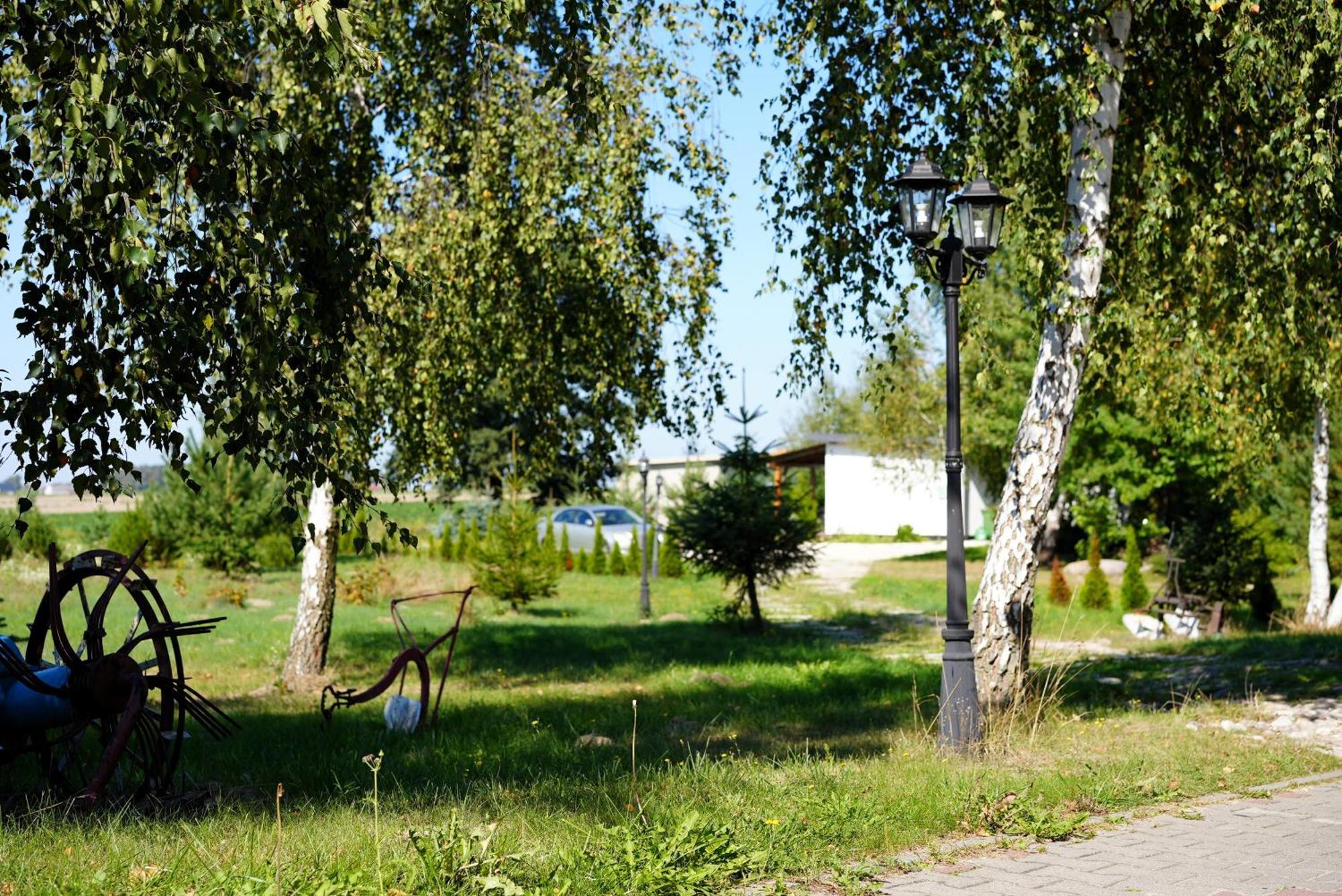 Вилла "Route 62" Airport Modlin Golawin Экстерьер фото